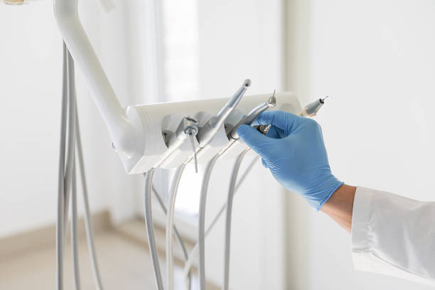 24/7 Emergency Teeth Whitening experts in Beach City, TX